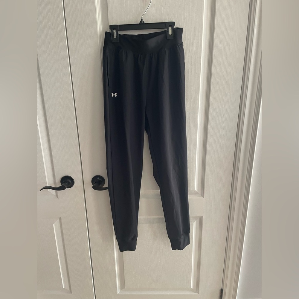 Under Armour woman’s xs Black Athletic Pants